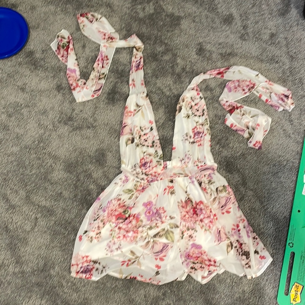White floral romper adjustable top size small